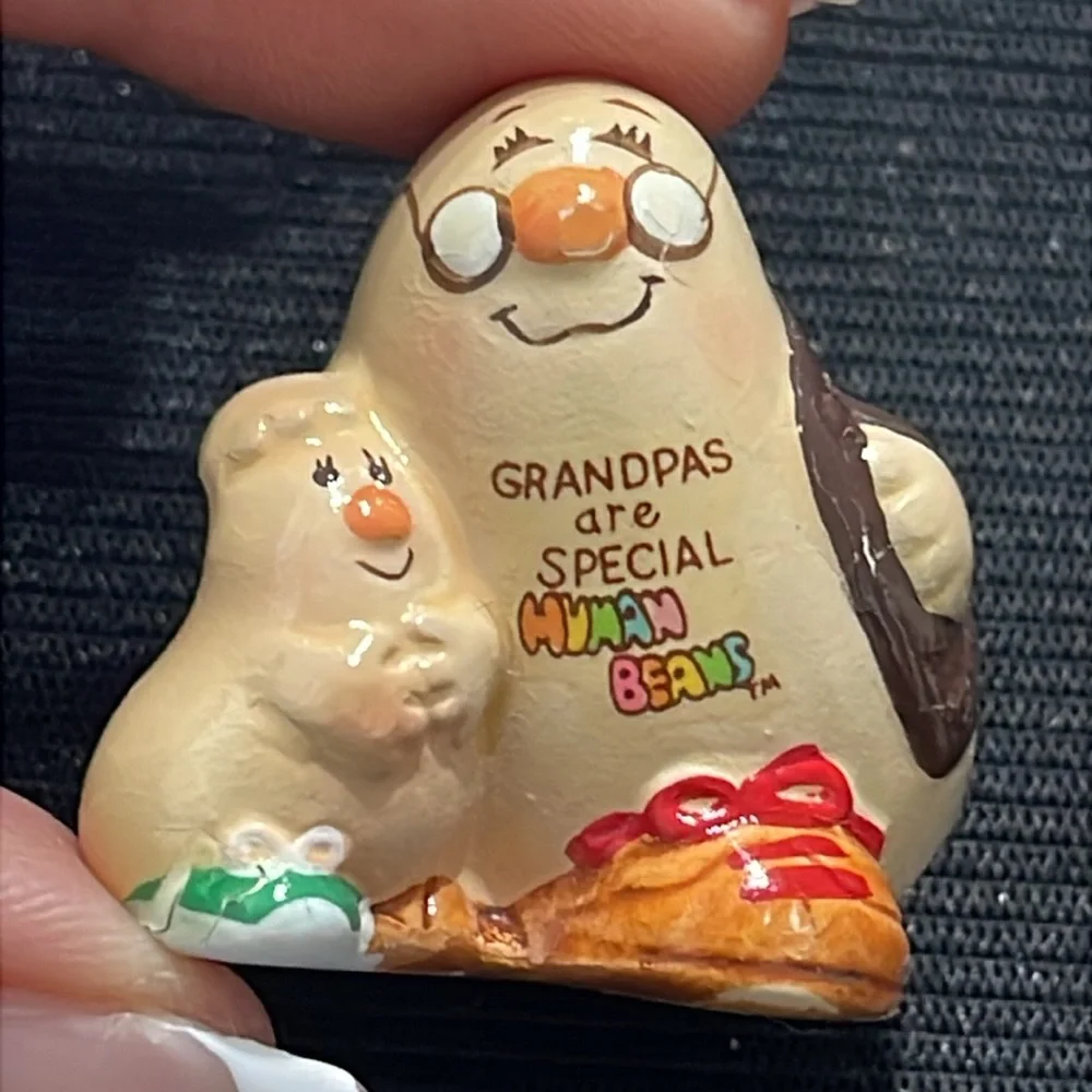 Enesco 1981 “Grandmas are Special Grandpas are Special